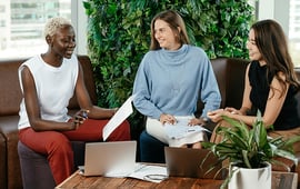 Your Onboarding Checklist: The Complete Guide to Making a Stellar First Impression