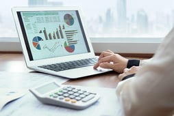 5 REASONS WHY CFOs CHOOSE PLATINUM GROUP FOR PAYROLL