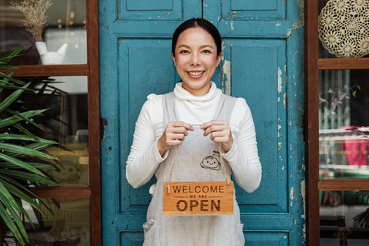 OPTIMIZING YOUR HR: OUTSOURCING CAN HELP