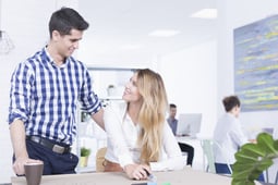 5 Tips on How to Handle Workplace Romance
